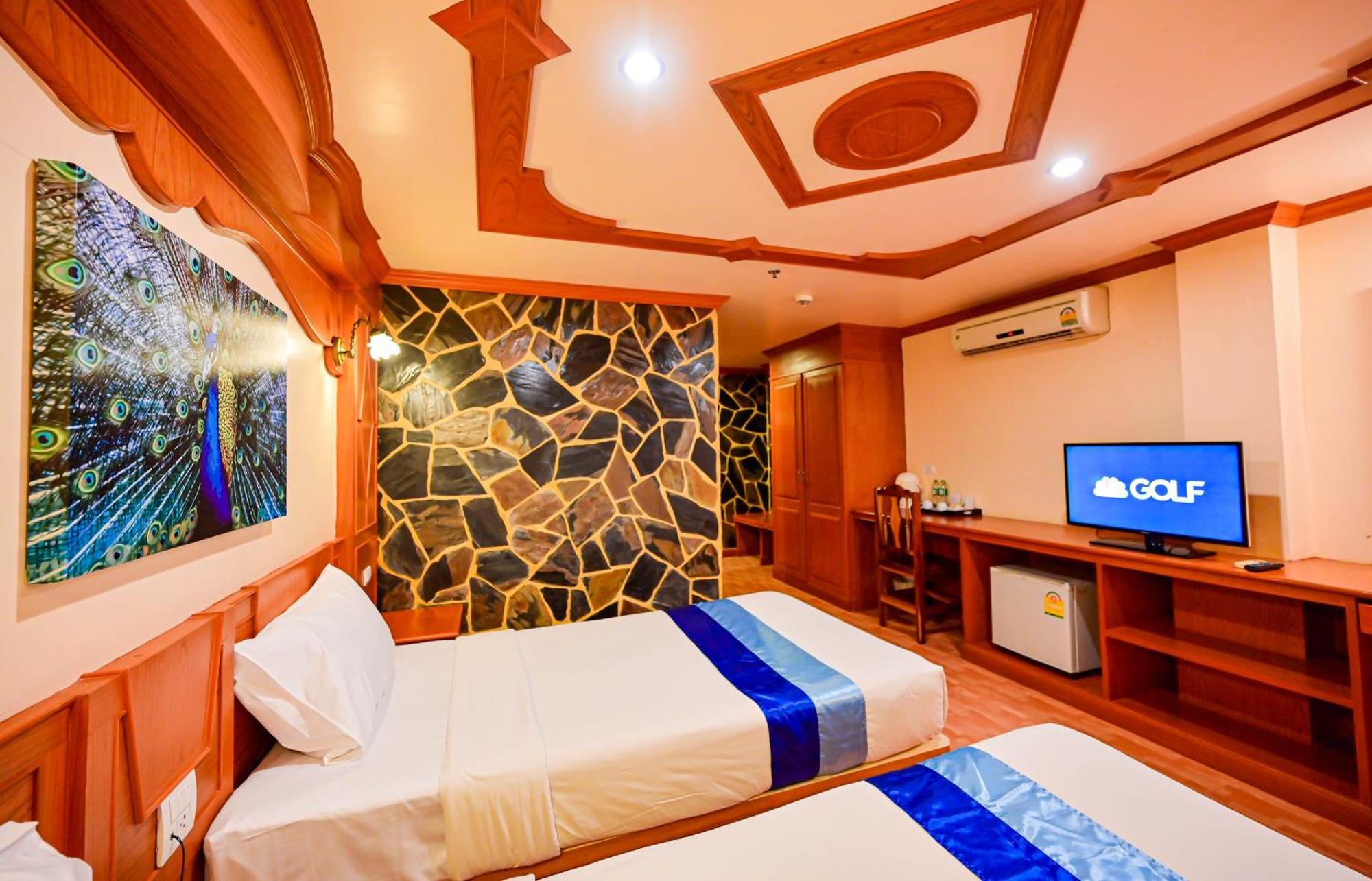 Tiger Complex Hotel Patong Esterno foto